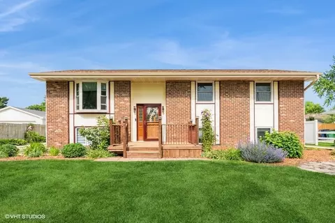 4404 71st Pl, Urbandale, IA 50322