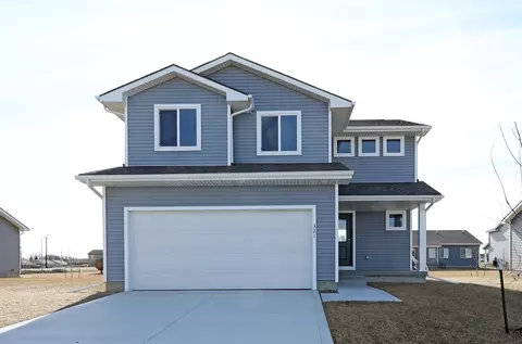 321 NE Chalet St, Elkhart, IA 50073
