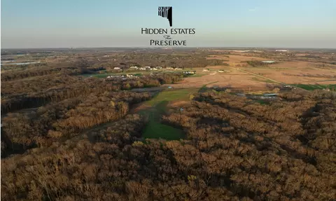 25 SW Silver Creek Dr, West Des Moines, IA 50266