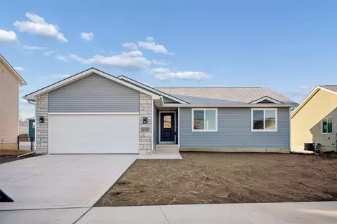 25088 Bluebird Cir, Adel, IA 50003
