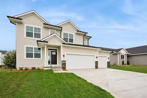 5312 Greene St, Ames, IA 50014
