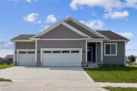5434 Greene St, Ames, IA 50014