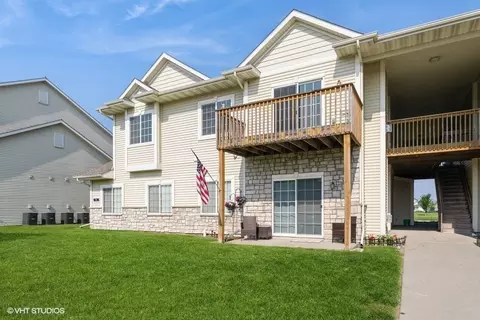 1636 NW Prairie Lakes Dr #2, Ankeny, IA 50023