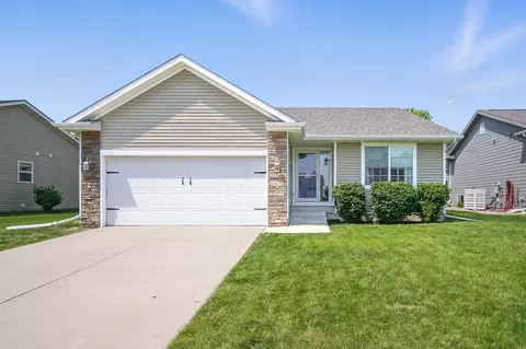 2613 14th St SW, Altoona, IA 50009