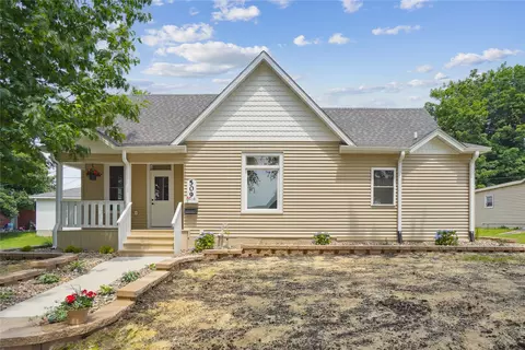 509 E Washington St, Knoxville, IA 50138