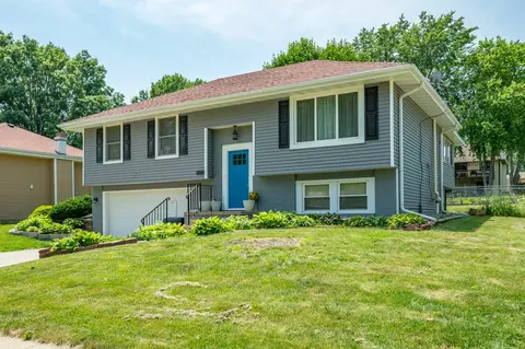4012 79th St, Urbandale, IA 50322