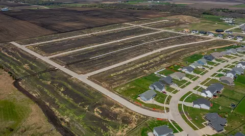 615 Wildflower Dr, Huxley, IA 50124