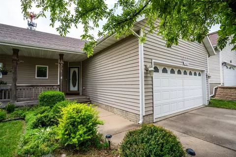 1422 SE Waywin Dr, Ankeny, IA 50021