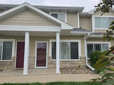 2200 Hart Ave #5, Des Moines, IA 50320