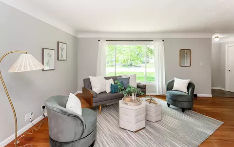 715 Maple St, Waukee, IA 50263