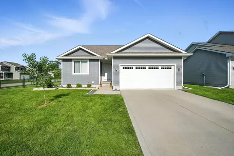 4706 SW Logan St, Ankeny, IA 50023