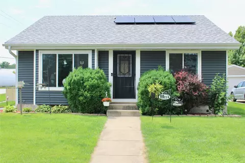 111 S 3rd Ave, Huxley, IA 50124