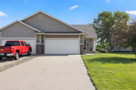 704 NE Spring St, Ankeny, IA 50021