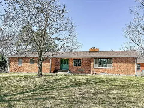 1009 198th Pl, Pella, IA 50219