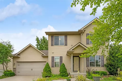 16205 Monroe Ct, Urbandale, IA 50323