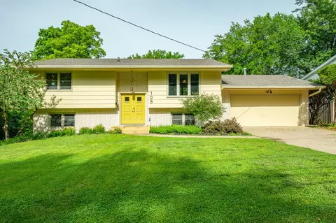 108 56th St, Des Moines, IA 50312