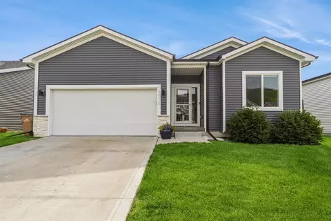 1636 S Redtail Ave, West Des Moines, IA 50265