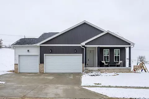 1302 S L Ct, Indianola, IA 50125