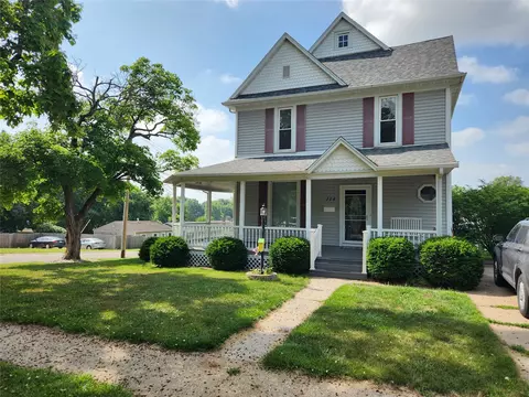 114 K Ave E, Oskaloosa, IA 52577