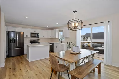 3121 NW 27th Cir, Ankeny, IA 50023