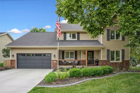 9612 Quail Rdg, Urbandale, IA 50322