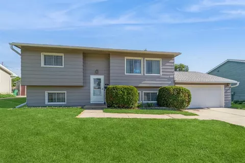 714 NE 5th St, Ankeny, IA 50021