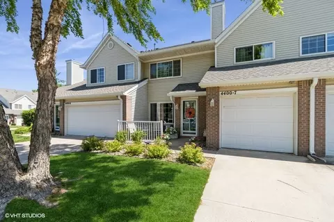 4400 104th St #7, Urbandale, IA 50322