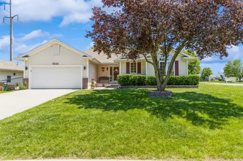 5501 NW 93rd St, Johnston, IA 50131