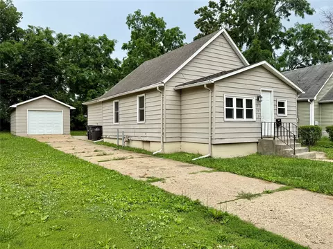 1431 E 19th St, Des Moines, IA 50316