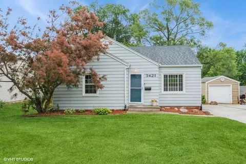 3421 64th St, Urbandale, IA 50322