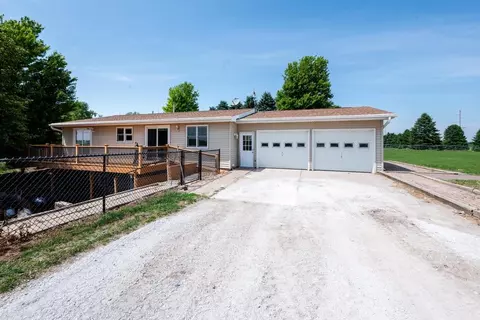 28453 530th Ave, Kelley, IA 50134