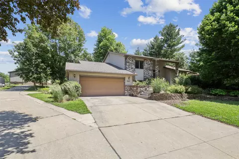 3863 NE 88th St, Altoona, IA 50009