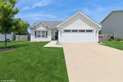200 Walnut Dr NW, Bondurant, IA 50035