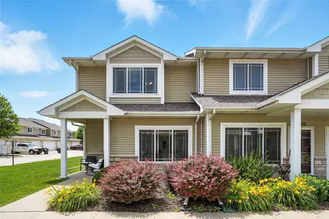 1160 NE 8th Ln, Ankeny, IA 50021