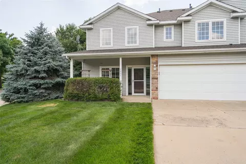 500 N Valley Dr #1001, Des Moines, IA 50312