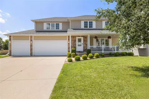 15708 Tanglewood Dr, Urbandale, IA 50323