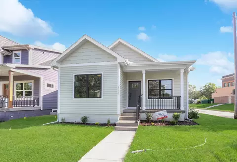 454 E Granger Ave, Des Moines, IA 50315