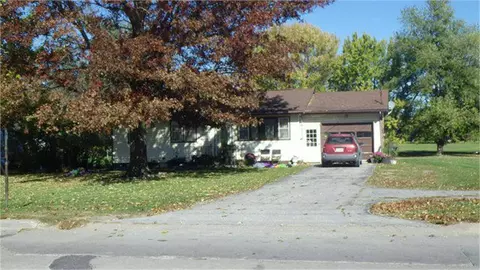 1003 W Mary St, Ottumwa, IA 52501