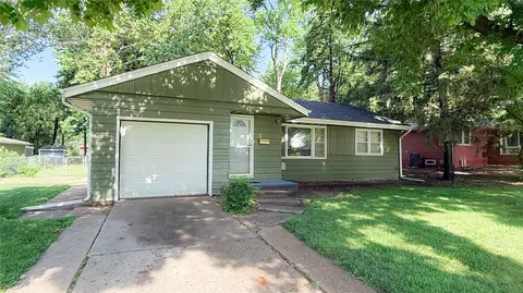 1448 17th St, West Des Moines, IA 50265