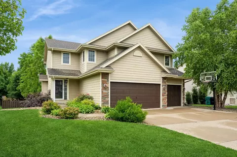 2320 NW Ashland Pkwy, Ankeny, IA 50023