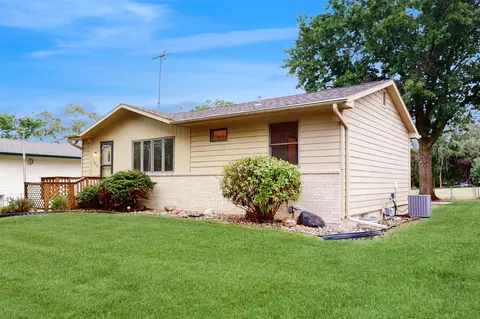 4610 SE 7th St, Des Moines, IA 50315