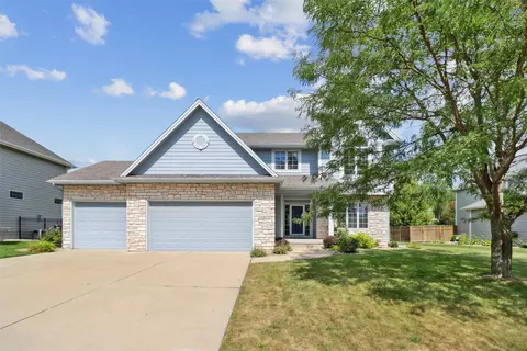 15815 Winston Ave, Urbandale, IA 50323