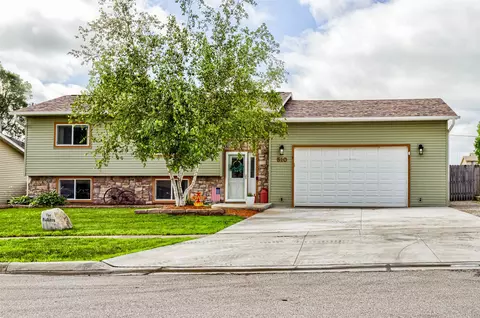 510 E 5th St, Huxley, IA 50124