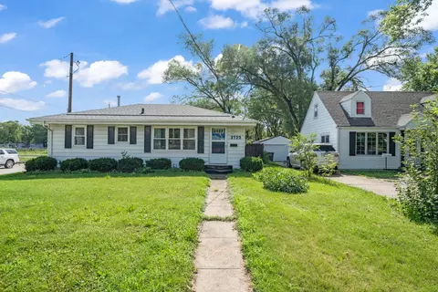 3723 Wright St, Des Moines, IA 50316