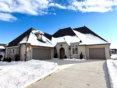 205 SW 17th St, Ankeny, IA 50023