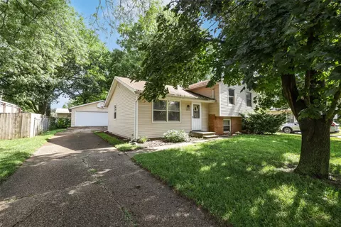 4220 Wilson Ave, Des Moines, IA 50317