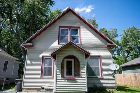 2015 Mondamin Ave, Des Moines, IA 50311