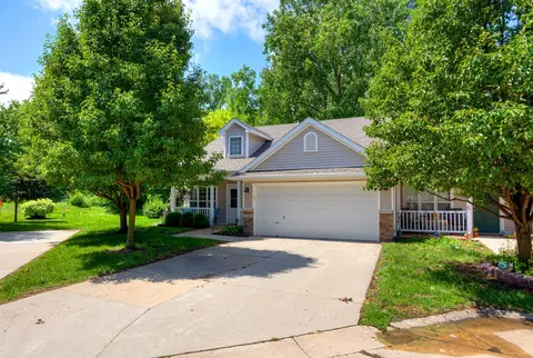 1121 NW Prairie Ridge Dr, Ankeny, IA 50023