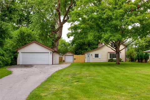 1144 57th St, Des Moines, IA 50311