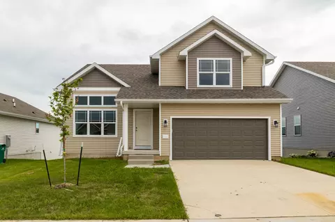209 S Valley View Dr, Norwalk, IA 50211